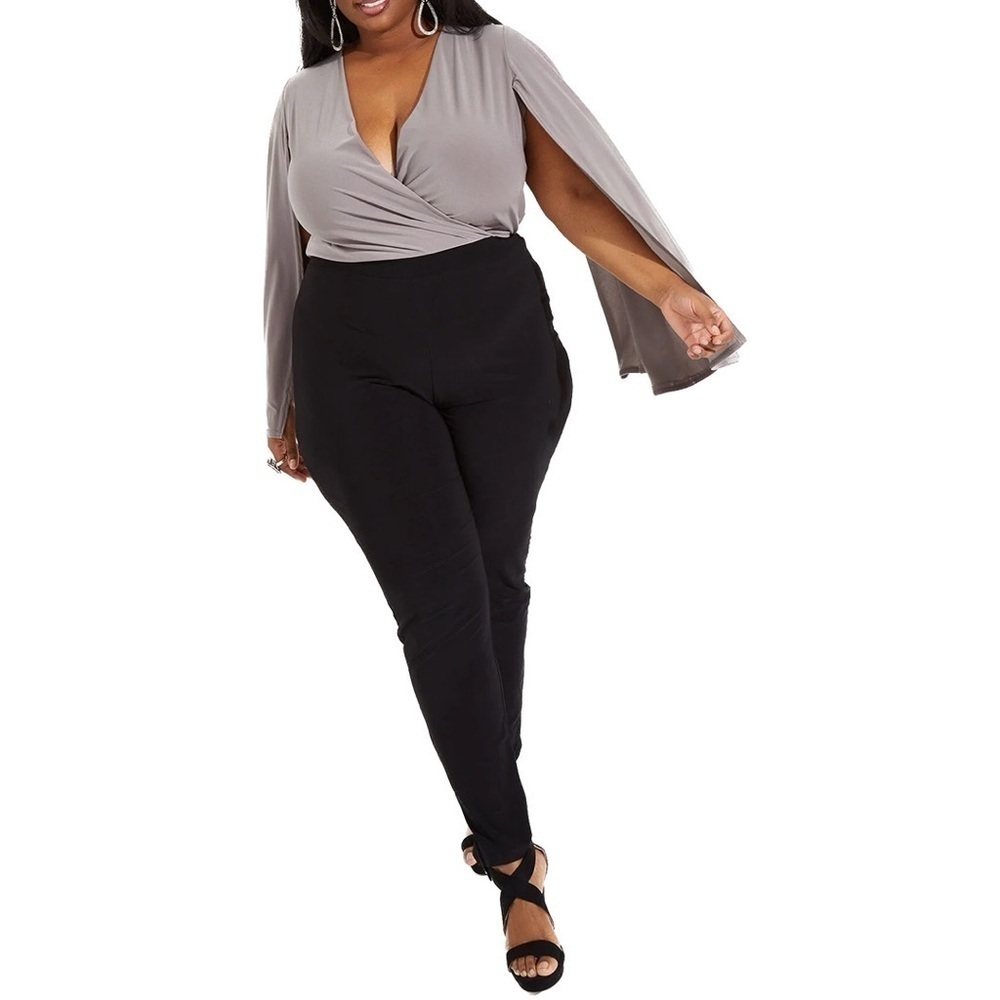 Ashley Stewart Sizes 18-24W Two Tone Faux Wrap Jumpsuit NWT (Q11.10)